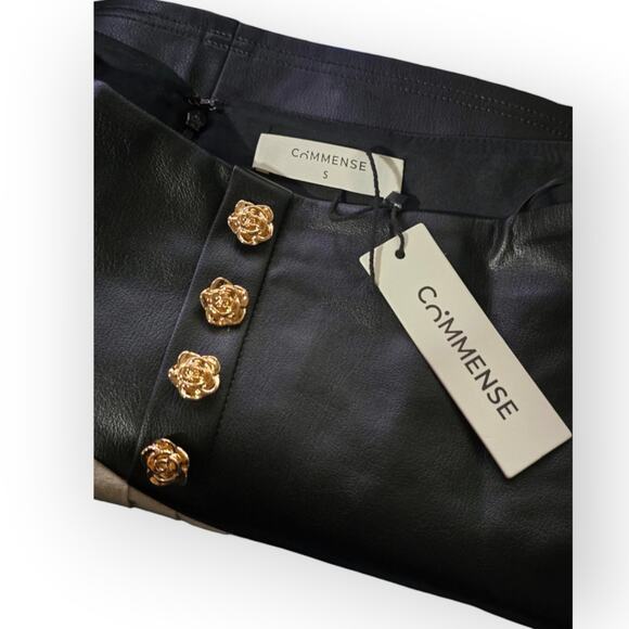 Commense LeatherPleated Mini Skirt Black Linen Gold Button S - Parisian Chic - Picture 5 of 8